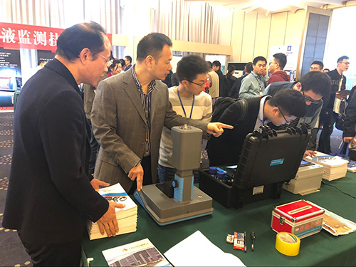 由中國(guó)機(jī)械工程學(xué)會(huì)摩擦學(xué)分會(huì)主力的2018全國(guó)油液監(jiān)測(cè)技術(shù)交流大會(huì)于10月18日在江西九江召開(kāi)